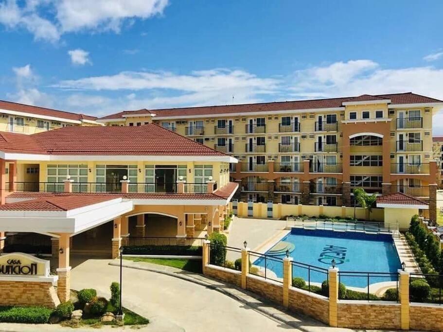 Mikaela'S Crib- 1 Bedroom Flat @ Arezzo Place Condominium Davao ภายนอก รูปภาพ
